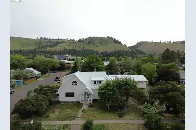 1002 3rd St, La Grande, OR 97850 - Photo 4