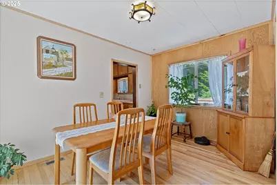 935 NE Highway 20, Toledo, OR 97391 - Photo 14