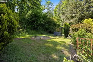 935 NE Hwy 20, Toledo, OR 97391 - Photo 30