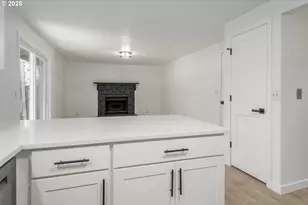 2817 Applewood Ln, Eugene, OR 97408 - Photo 14