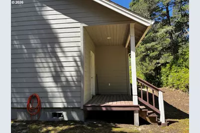 87989 Kelsie Way, Florence, OR 97439 - Photo 34