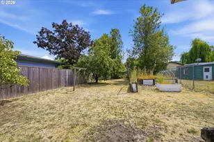 1990 W 18th Ave, Eugene, OR 97402 - Photo 32