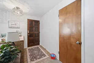1990 W 18th Ave, Eugene, OR 97402 - Photo 6