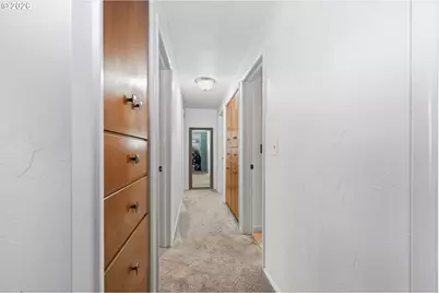 1990 W 18th Ave, Eugene, OR 97402 - Photo 20
