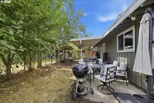 1990 W 18th Ave, Eugene, OR 97402 - Photo 30
