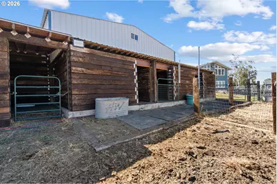 71049 Arabian Dr, Pendleton, OR 97801 - Photo 14