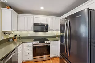 1288 NE Margeaux Pl, Hillsboro, OR 97124 - Photo 12