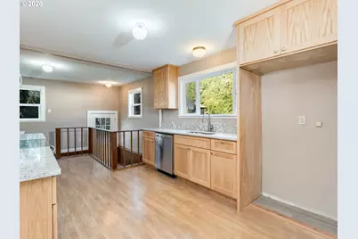 21075 S Highway 99E, Oregon City, OR 97045 - Photo 8