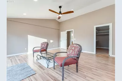 21075 S Highway 99E, Oregon City, OR 97045 - Photo 22