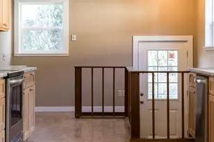 21075 S Hwy 99 E, Oregon City, OR 97045 - Photo 10