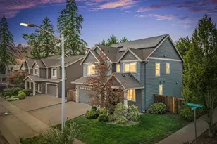 12725 Aspenwood Ln, Oregon City, OR 97045 - Photo 2