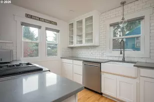 4207 NE 77th Ave, Portland, OR 97218 - Photo 6