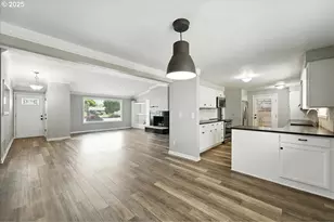 1371 NE Barnes Ct, Gresham, OR 97030 - Photo 10