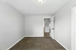 1371 NE Barnes Ct, Gresham, OR 97030 - Photo 32