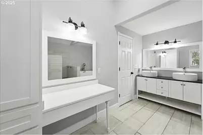 1371 NE Barnes Ct, Gresham, OR 97030 - Photo 26