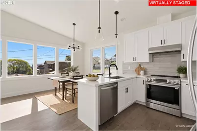604 Evergreen Ave, Garibaldi, OR 97118 - Photo 4