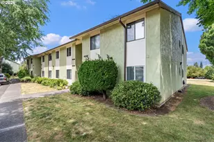 3387 NE 162nd Ave, Portland, OR 97230 - Photo 2