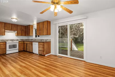 171 2nd St, Dillard, OR 97432 - Photo 10