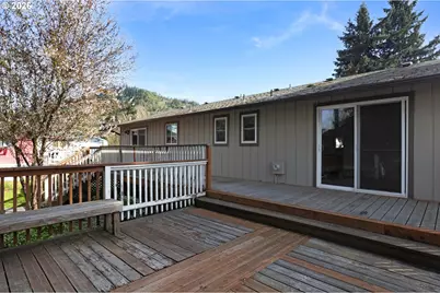 171 2nd St, Dillard, OR 97432 - Photo 28