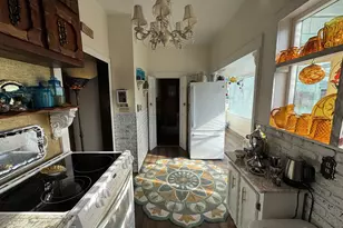 884 S 7th St, Coos Bay, OR 97420 - Photo 8