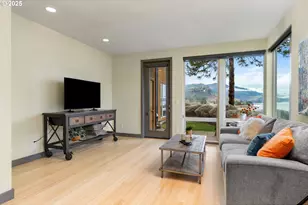 22 Mosier Creek Pl, Mosier, OR 97040 - Photo 10