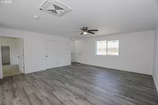 76 SE Darrell Ave, Winston, OR 97496 - Photo 6
