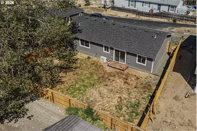 76 SE Darrell Ave, Winston, OR 97496 - Photo 34