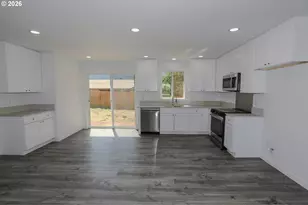 76 SE Darrell Ave, Winston, OR 97496 - Photo 10