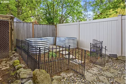 1214 SW 213th Ave, Beaverton, OR 97003 - Photo 32