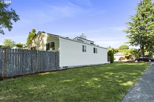 877 SE Francis Ave, Gresham, OR 97080 - Photo 4