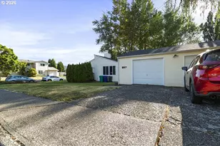 877 SE Francis Ave, Gresham, OR 97080 - Photo 2