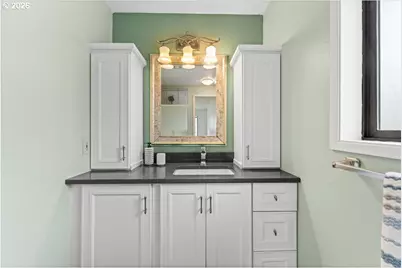 11870 SE Australis Ct, Happy Valley, OR 97086 - Photo 12