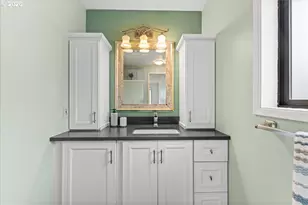 11870 SE Australis Ct, Happy Valley, OR 97086 - Photo 12