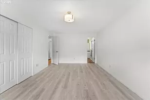 11870 SE Australis Ct, Happy Valley, OR 97086 - Photo 12