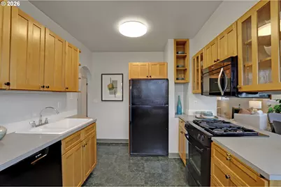 4297 NE Laurelhurst Pl, Portland, OR 97213 - Photo 14