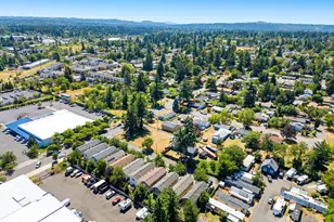 8003 SE Crystal Springs Blvd, Portland, OR 97206 - Photo 16