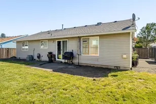 810 Columbia Dr, Molalla, OR 97038 - Photo 30