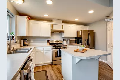 810 Columbia Dr, Molalla, OR 97038 - Photo 14