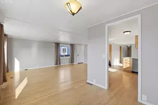 300 SW 7th Ave, Battle Ground, WA 98604 - Photo 8