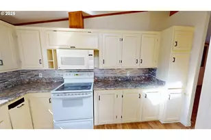 15819 Hwy 101, Brookings, OR 97415 - Photo 10