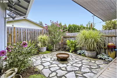 1140 NE 9th Pl, Canby, OR 97013 - Photo 30