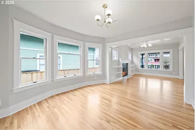 4511 N Commercial Ave, Portland, OR 97217 - Photo 8