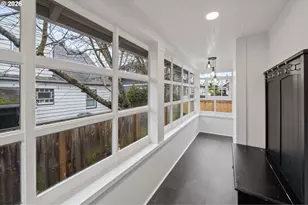 4511 N Commercial Ave, Portland, OR 97217 - Photo 34