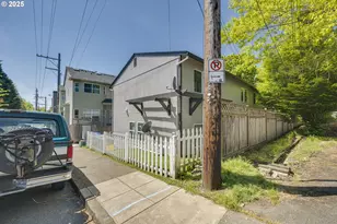 7831 SW 34th Ave, Portland, OR 97219 - Photo 18