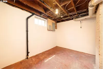 2133 SW Taylors Ferry Rd, Portland, OR 97219 - Photo 26