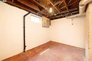 2133 SW Taylors Ferry Rd, Portland, OR 97219 - Photo 26