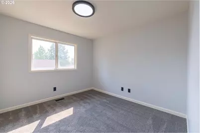 324 SW 28th Ct, Troutdale, OR 97060 - Photo 26