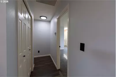 324 SW 28th Ct, Troutdale, OR 97060 - Photo 18