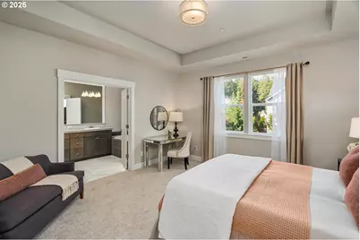 8144 SW Oldham Dr, Beaverton, OR 97007 - Photo 14