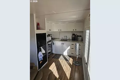 13729 SW Airfield Ln, Culver, OR 97734 - Photo 8